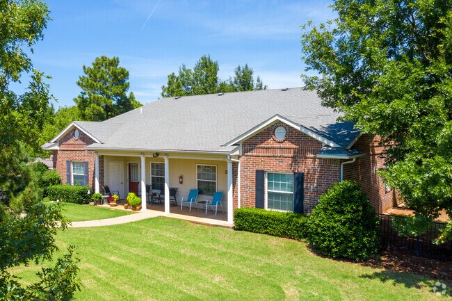 Apartments For Rent Near University Of Central Oklahoma Edmond Ok Student Housing Apartments Com
