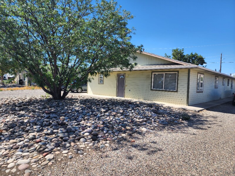 Primary Photo - 3244 White Ave