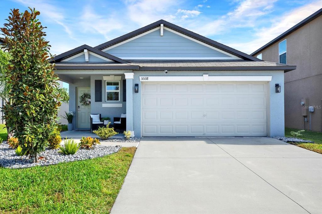 Foto principal - 5538 Blue Azure Dr