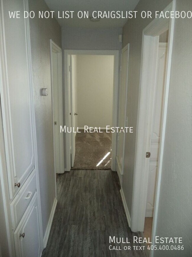 Building Photo - 7828 S Youngs Blvd