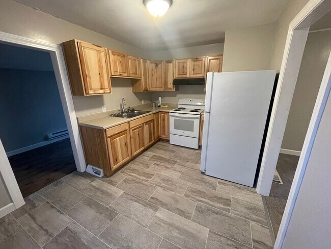 Kitchen and Laundry room - 337 Bland St