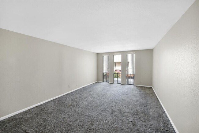 Foto del edificio - 4641 Wild Indigo St