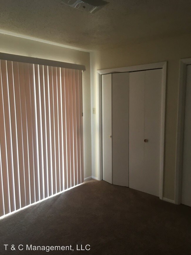 Building Photo - 540 Madeira Dr SE