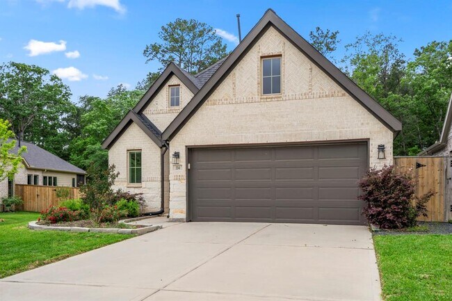 Building Photo - 334 Topper Pines Dr