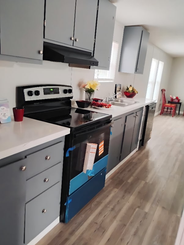 Building Photo - 138 Rainbow Dr