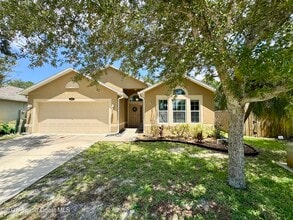 Building Photo - 3850 Aria Dr