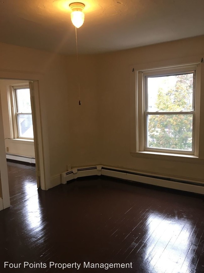 Building Photo - 157 Winter St