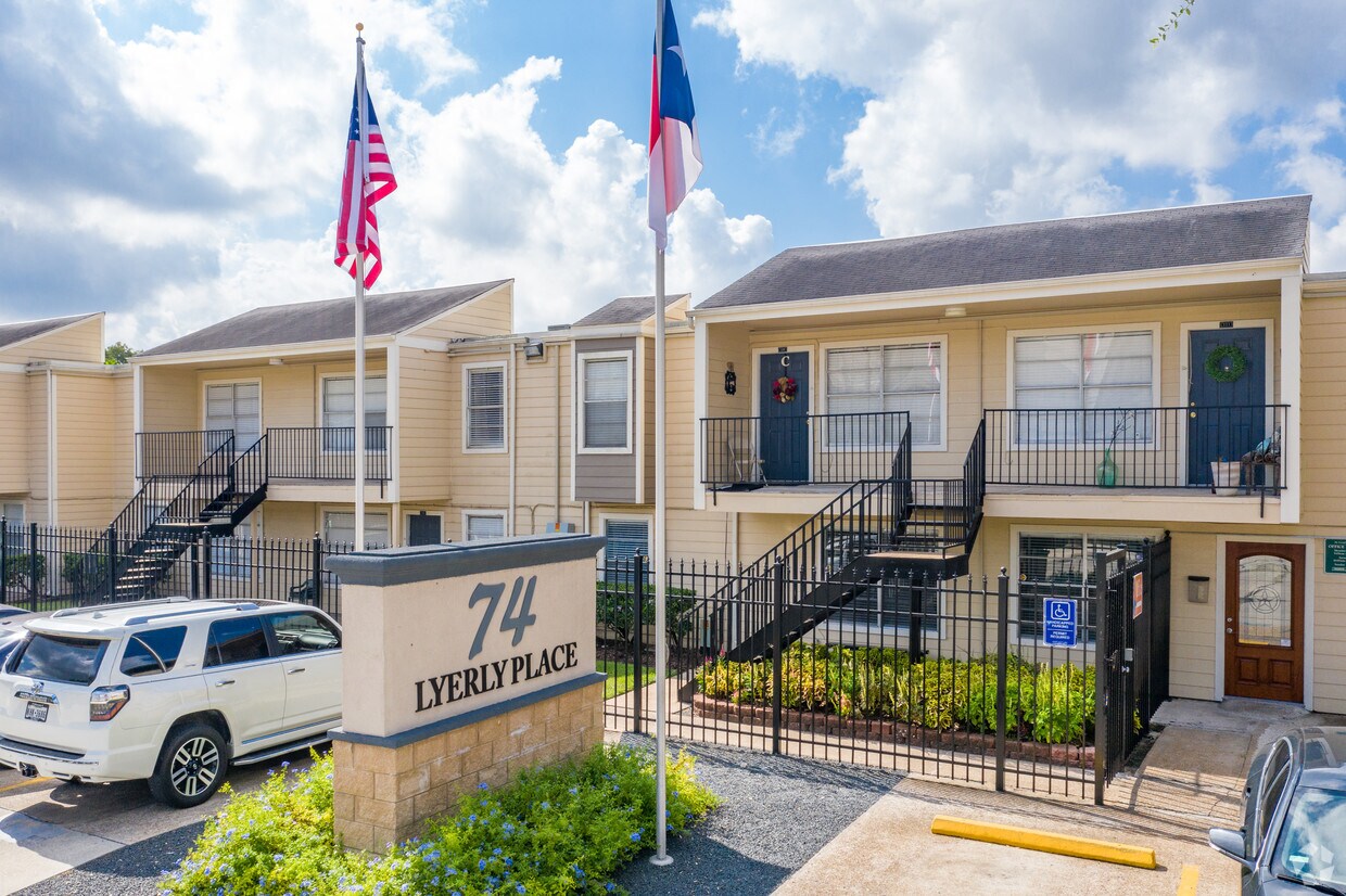 Firma - 74 Lyerly Place