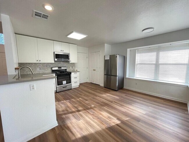 Foto del edificio - 9001 Wildwater Way