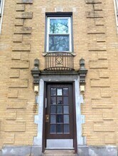 Building Photo - 1703 W North Shore Ave