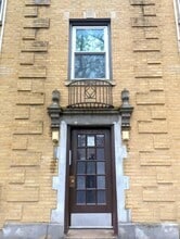 Building Photo - 1703 W North Shore Ave