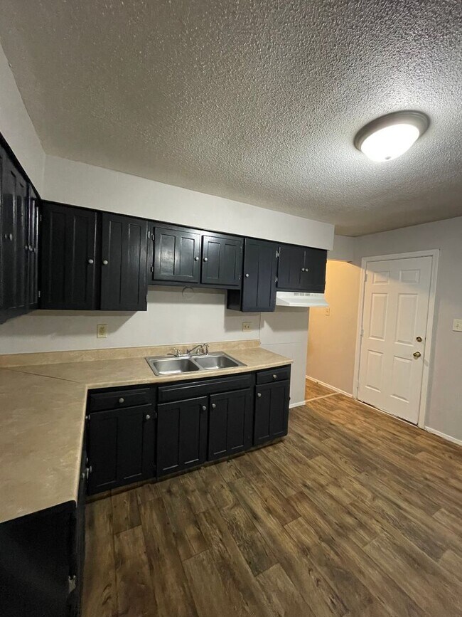 Foto del edificio - Warren Twp - 3 BR home