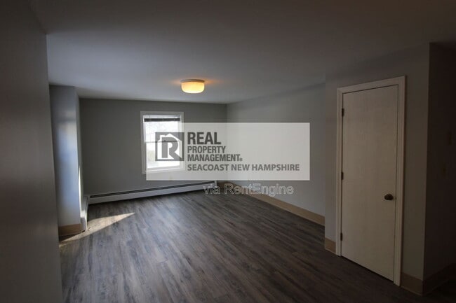 Building Photo - 21 Ellison Dr