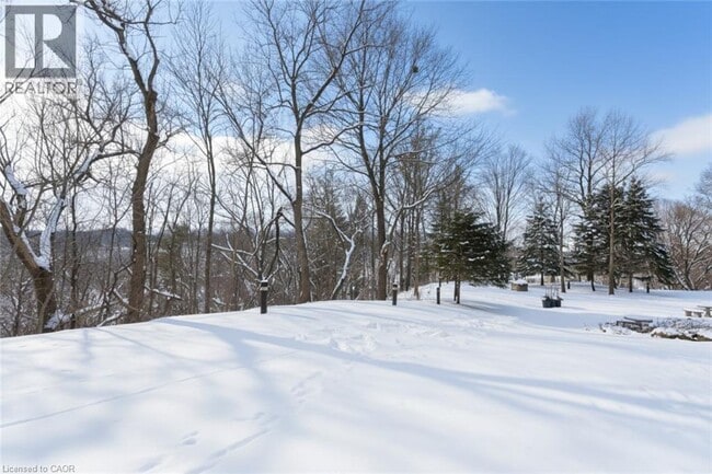 Building Photo - 1770 Main St W