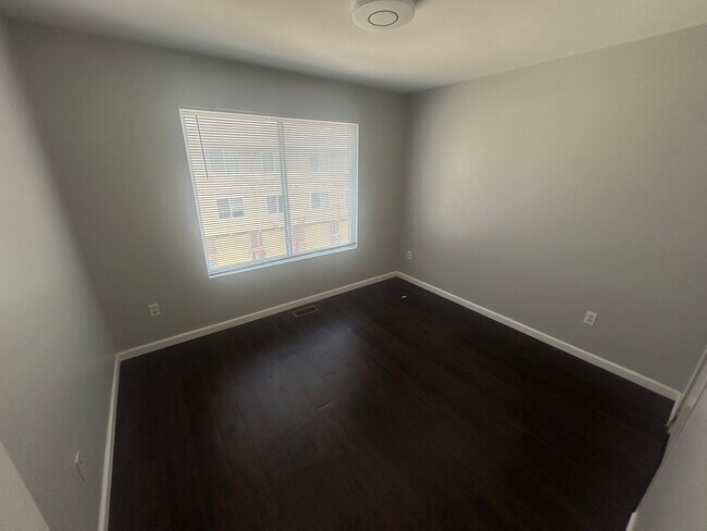 Building Photo - 15626 Stone Crossing Dr