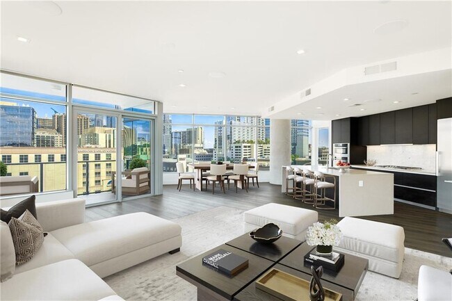 Building Photo - 501 West Ave