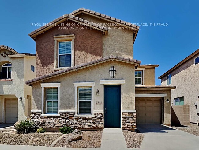 Building Photo - 2812 S 100th Dr