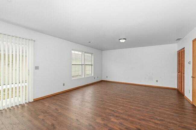 Building Photo - 1091 Spiros Ct