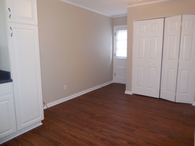 Building Photo - 3 br, 1 bath House - 2407 Determine Ct