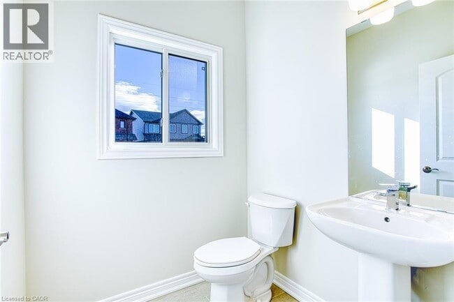 Building Photo - 20 Elvira Wy