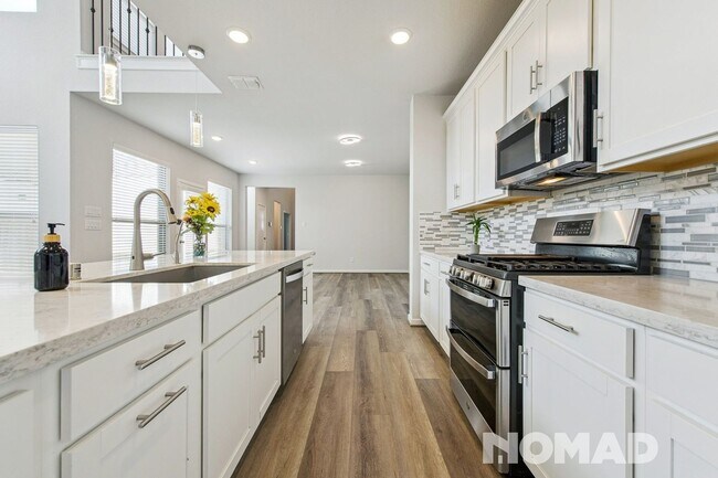 Foto del edificio - 9215 Lair Cove Dr