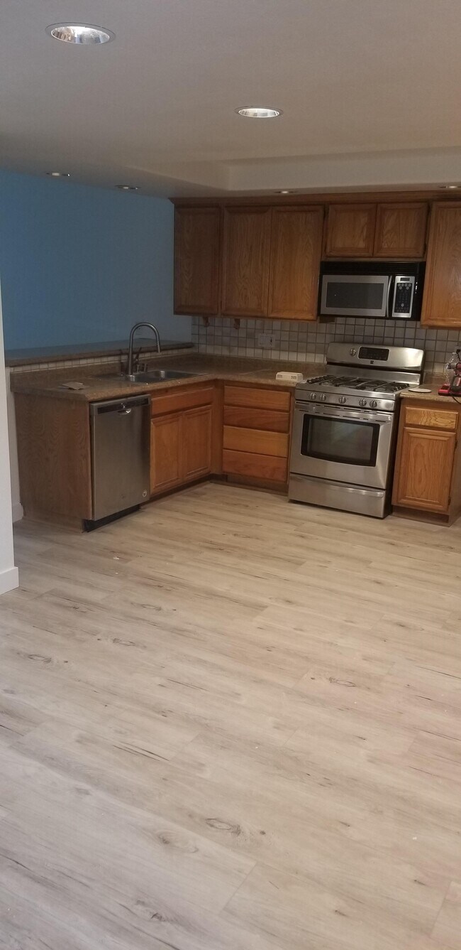 Kitchen - 29716 Windsong Ln