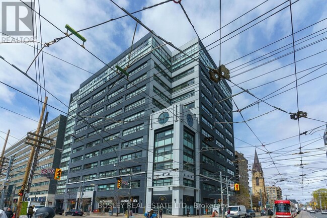 Building Photo - 700 King St W