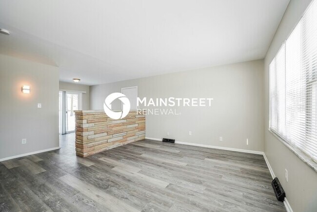 Foto del edificio - 3 Bedroom Pet-Friendly Home in Columbus, O...