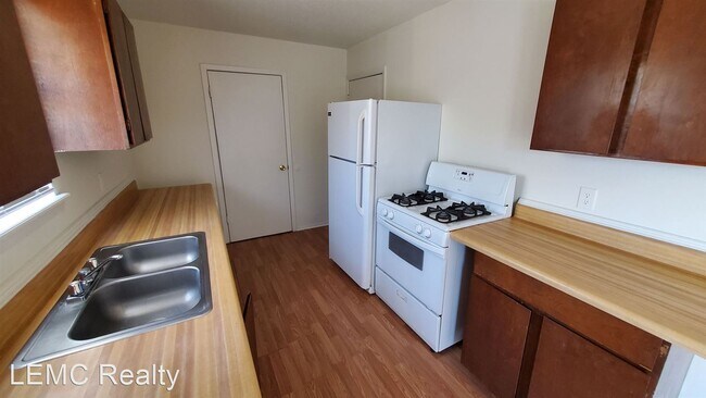 Foto del edificio - 2 br, 2 bath House - 5210 Hillside Road Un...