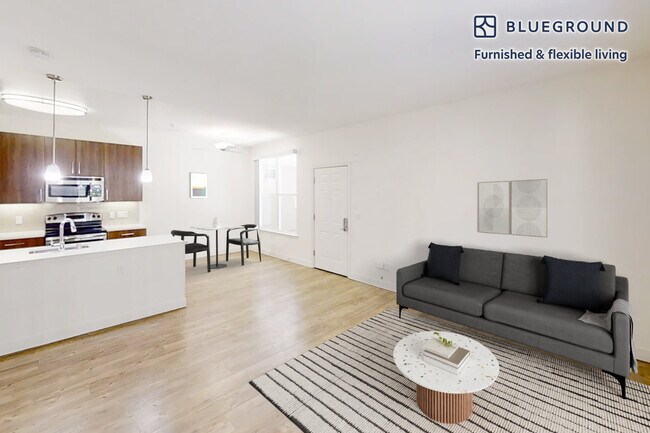 Foto del edificio - 1257 Lakeside Dr