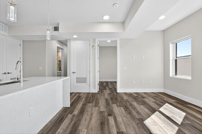 Foto del edificio - 3443 John F. Kennedy Blvd