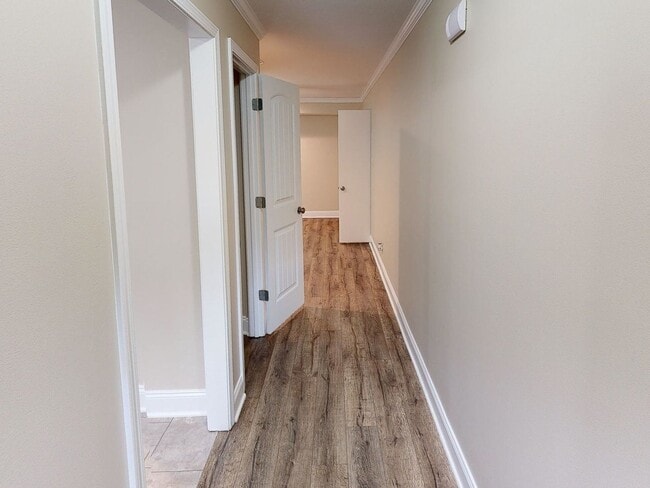 Foto del edificio - Move-in Ready Townhome in Desirable Sango Area