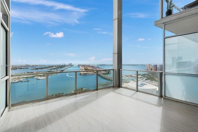 Building Photo - 1100 Biscayne Blvd