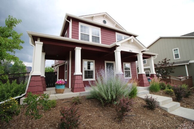 Foto del edificio - Beautiful 3bdrm 3bath home in Gold Hill Mesa