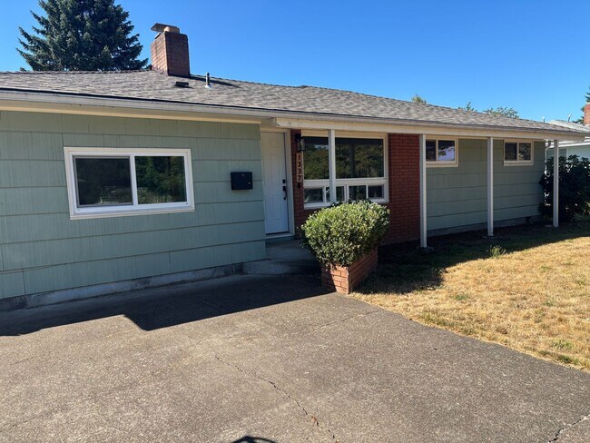 Foto del edificio - Charming 4 bedroom home in Independence