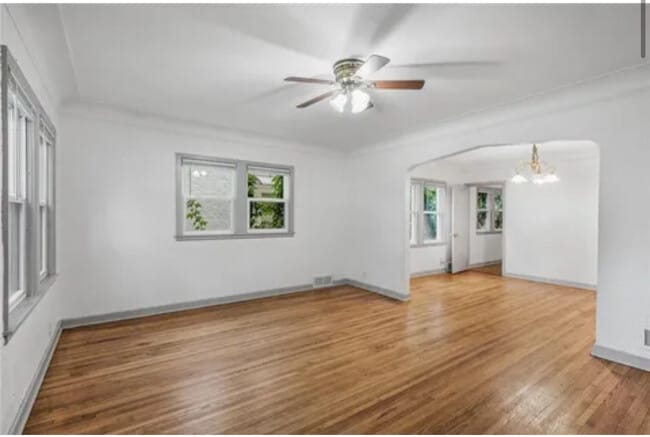 Foto del edificio - 4325 N Thomas Ave