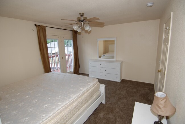 Building Photo - 2355 Skyler Dr