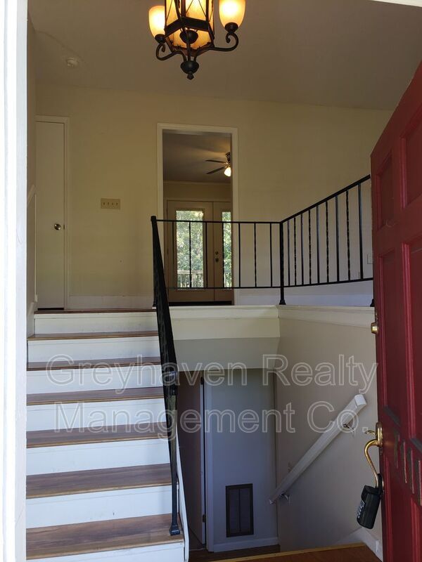 Building Photo - 7111 E Brainerd Rd