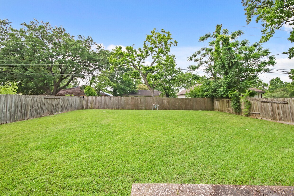 Foto del edificio - 7306 Parker Rd