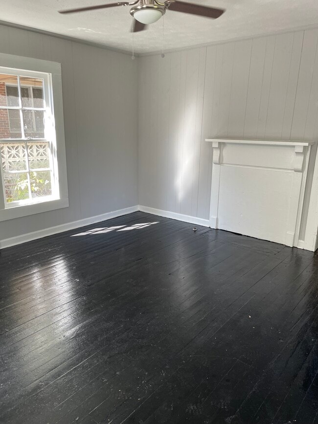Building Photo - 1429 25th St