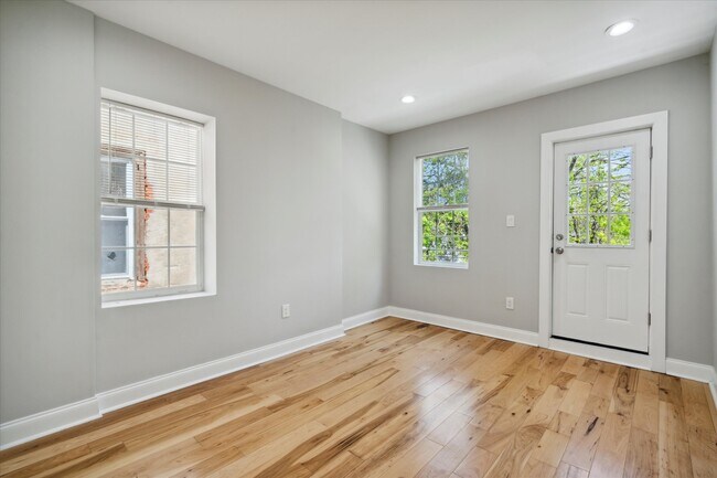 Building Photo - 2257 N Uber St