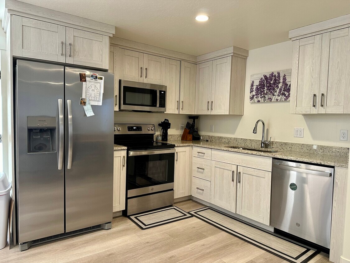 Foto principal - 4349 Half Mile Rd