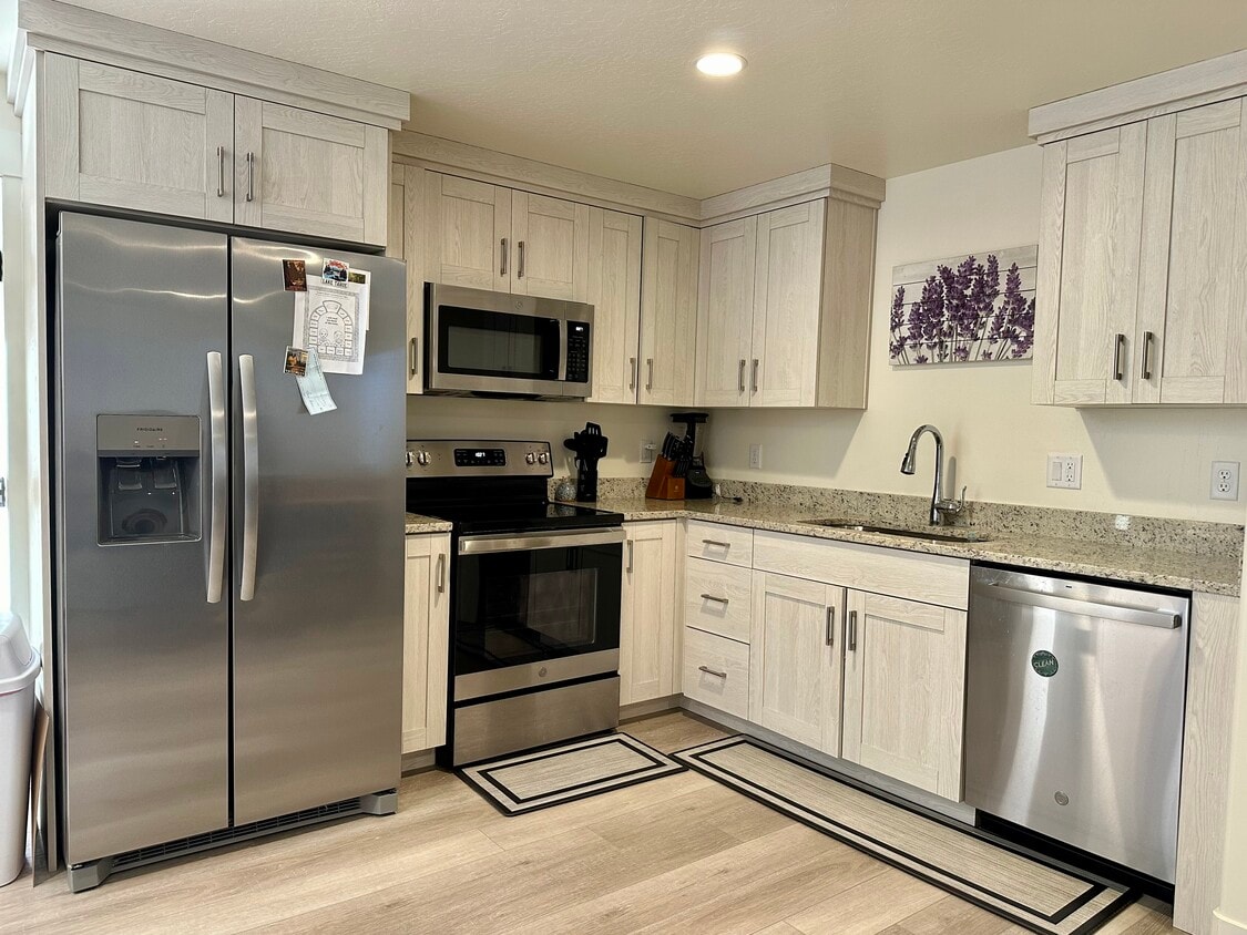 Primary Photo - 4349 Half Mile Rd