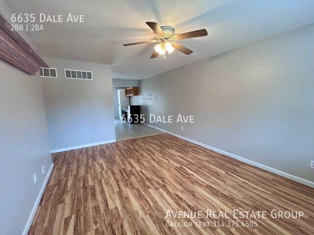 Foto del edificio - 6635 Dale Ave