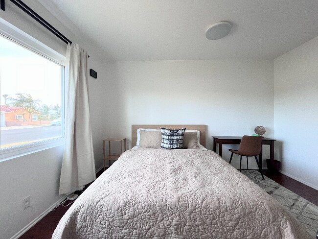 Foto del edificio - 1051 W 170th St
