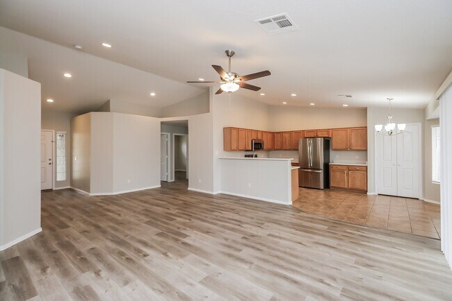 Foto del edificio - 4890 E Shapinsay Dr