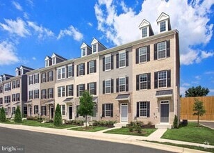Building Photo - 2729 Lanham Hill Cir