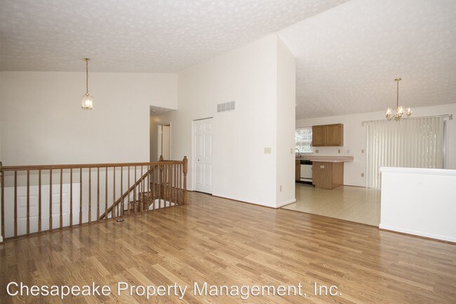 Foto del edificio - 8050 Pine Ridge Rd
