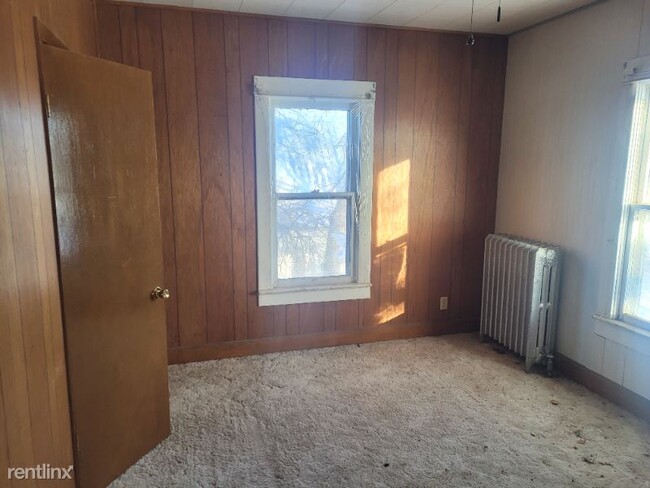 Foto del edificio - 3 br, 2 bath House - 304 B St S