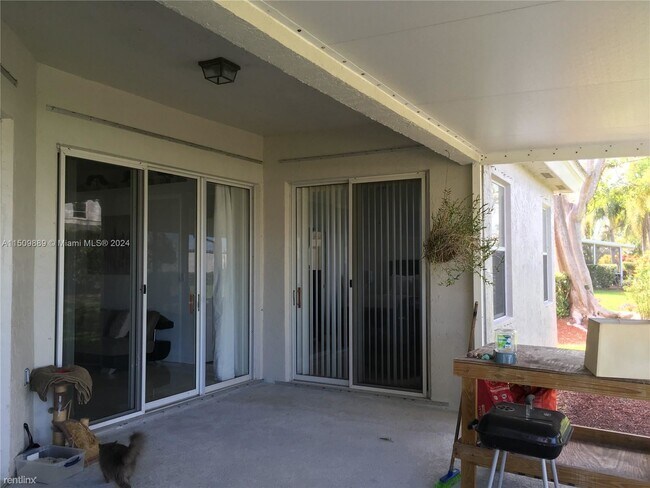 Foto del edificio - 4 br, 2 bath House - 2685 SE 4th Pl